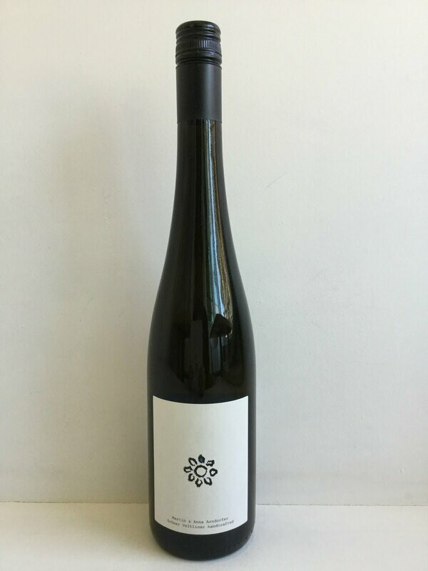 Gruner Veltliner Handcrafted, MA Arndorfer Mitges, Kamptal , Austria 2022, 12% (750ml)