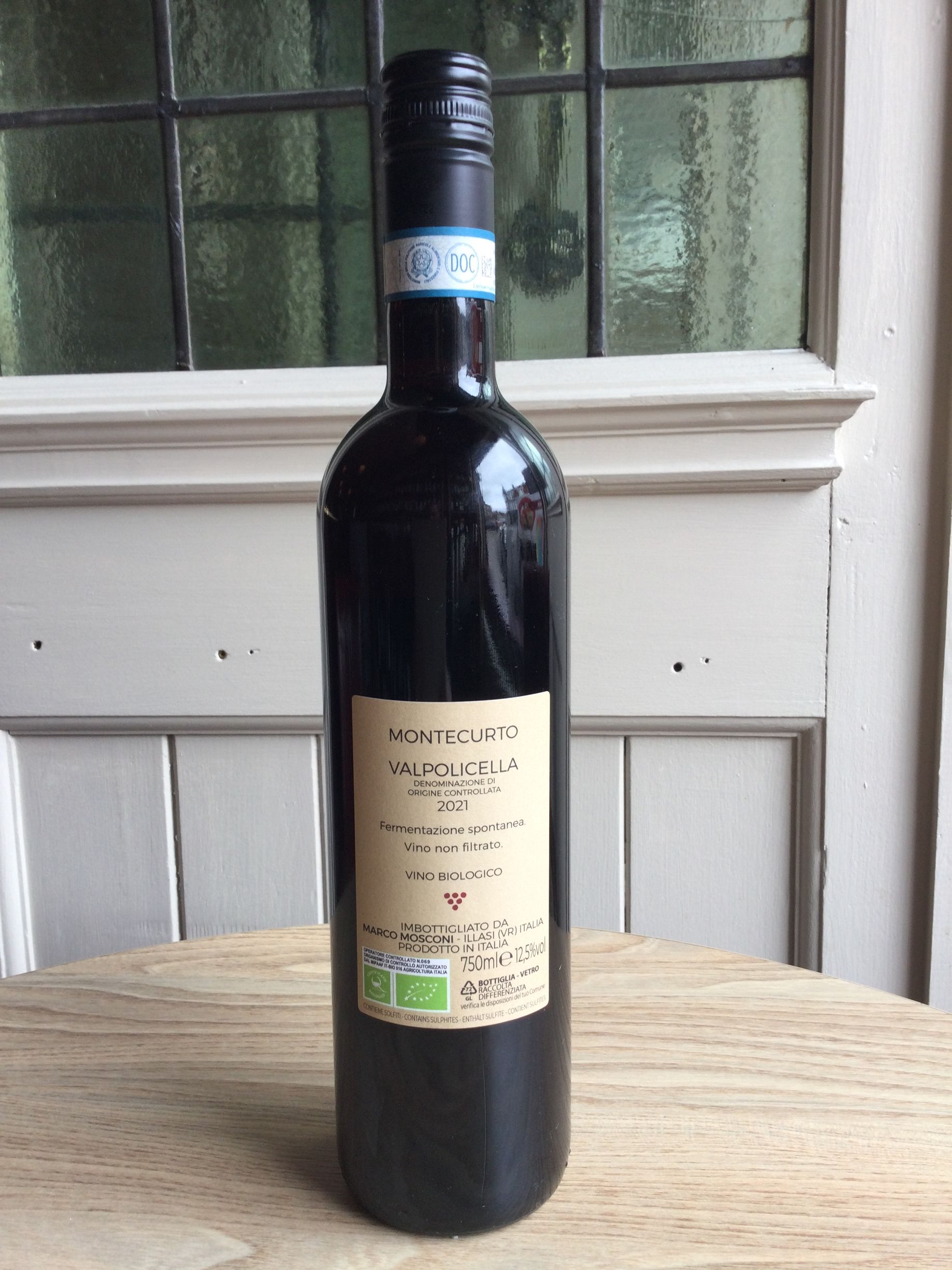 Montecurto Valpolicella, Marco Mosconi, vino biologico, Italy, 2023, 12.5% (750ml)