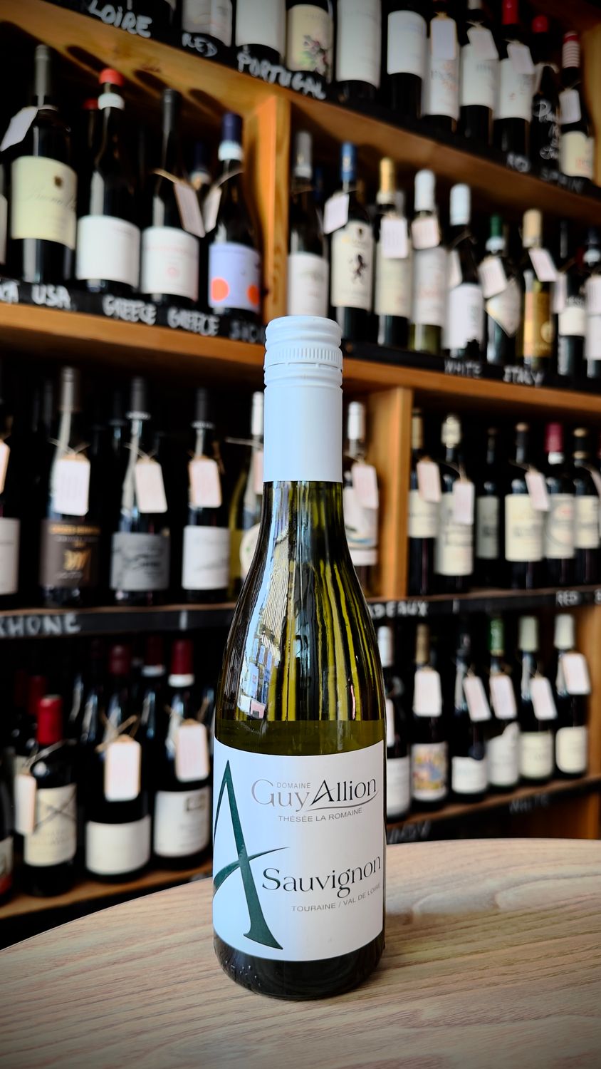 Guy Allion Sauvignon Blanc,2023, Loire Valley, France 375ml, ABV 13%
