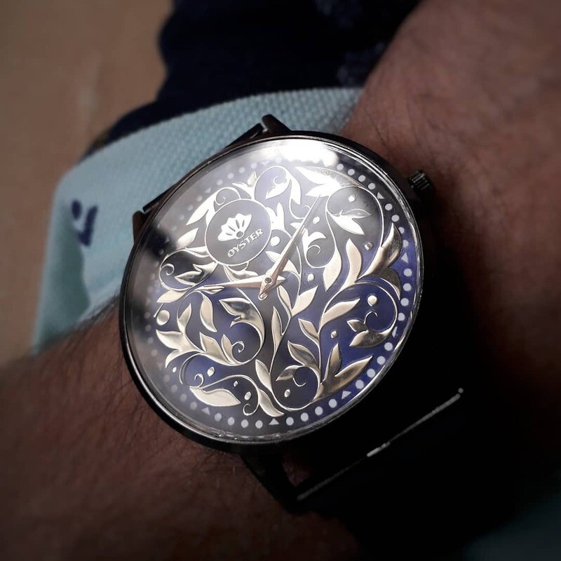 smooth swipe minimal luxury leaf watch