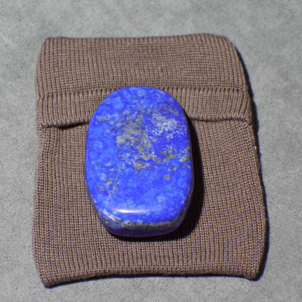 Lapis with Medium Courier