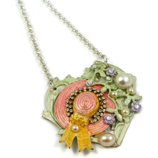 Victorian Hat pendant