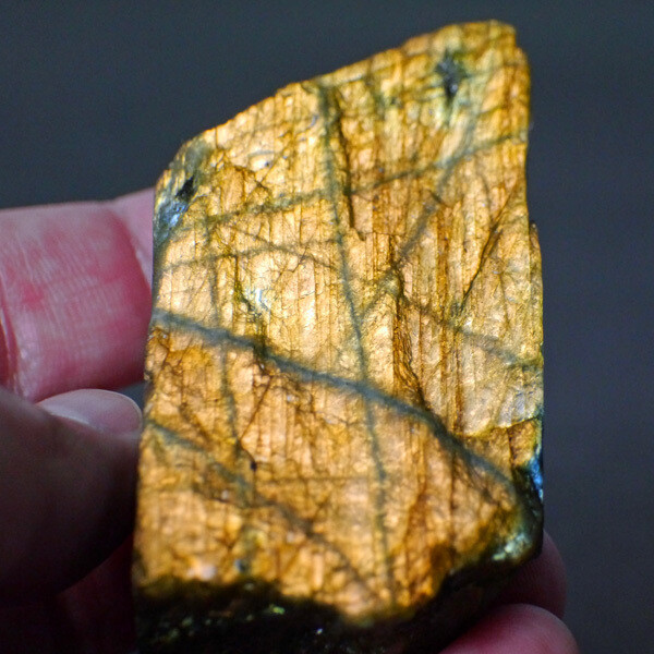 Labradorite - Rough