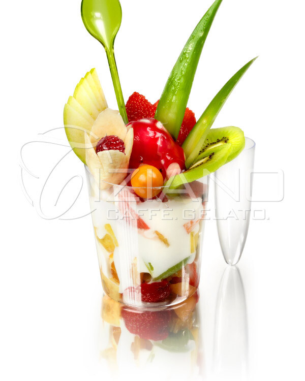 JOGHURT FRUIT SUMMER CUP