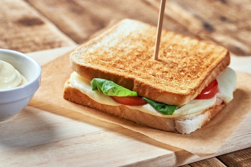TOAST MOZZARELLA