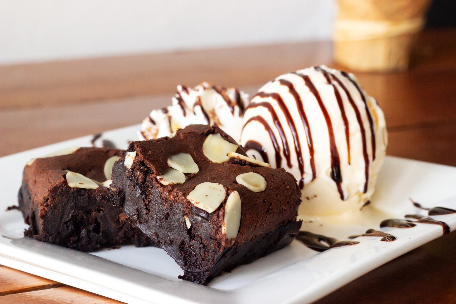 BROWNIE con gelato