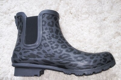 Cheetah print rain boots