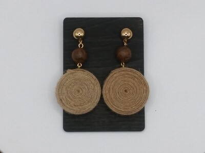 Round Hay grass gold tone ball earrings
