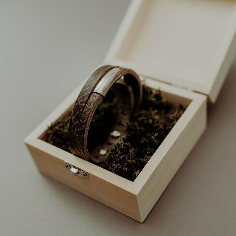 Schmales Armband mit Röhre
