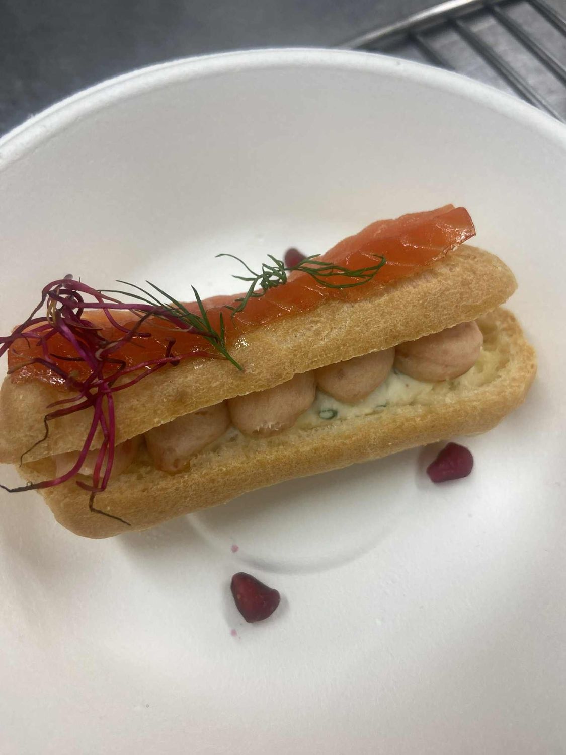 Éclair à la truite fumée