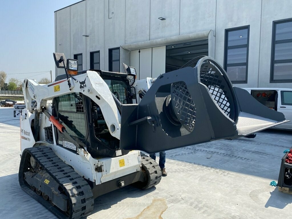 Skidsteer SCREENING BUCKET SRF07