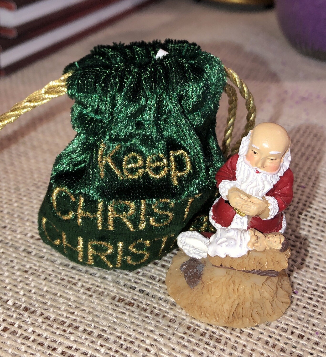 Kneeling Santa