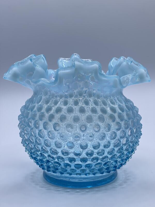 1940&#39;s FENTON BLUE OPALESCENT HOBNAIL SQUAT VASE
