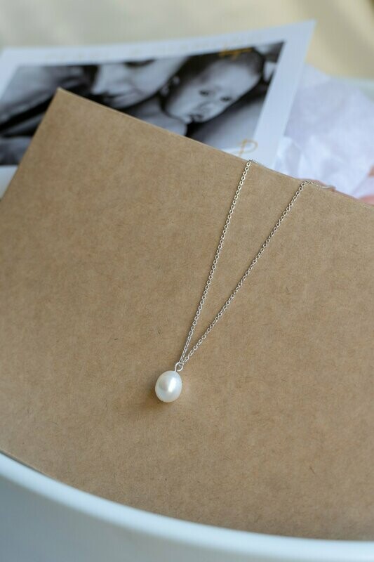 Teardrop Pearl Necklace