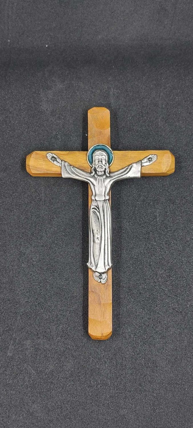 crucifix bois olivier christ métal argenté