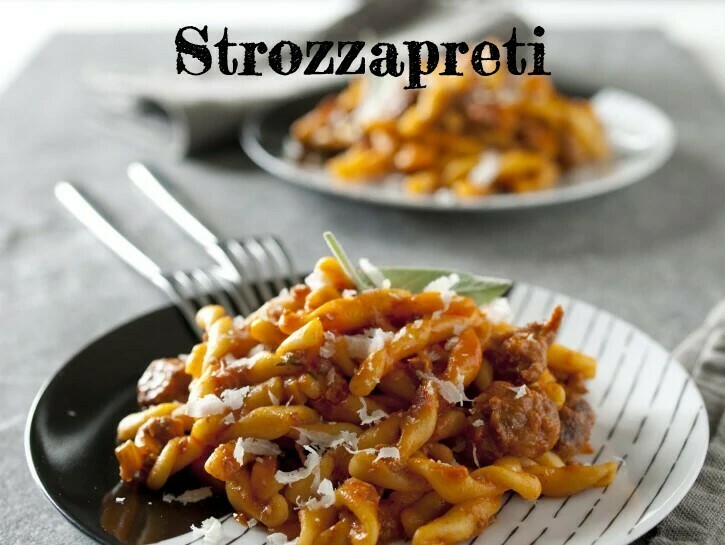 Strozzapreti (bio) pasta, venkelworst, parmesan - do 14/01, vrij 15/01 en zat 16/01