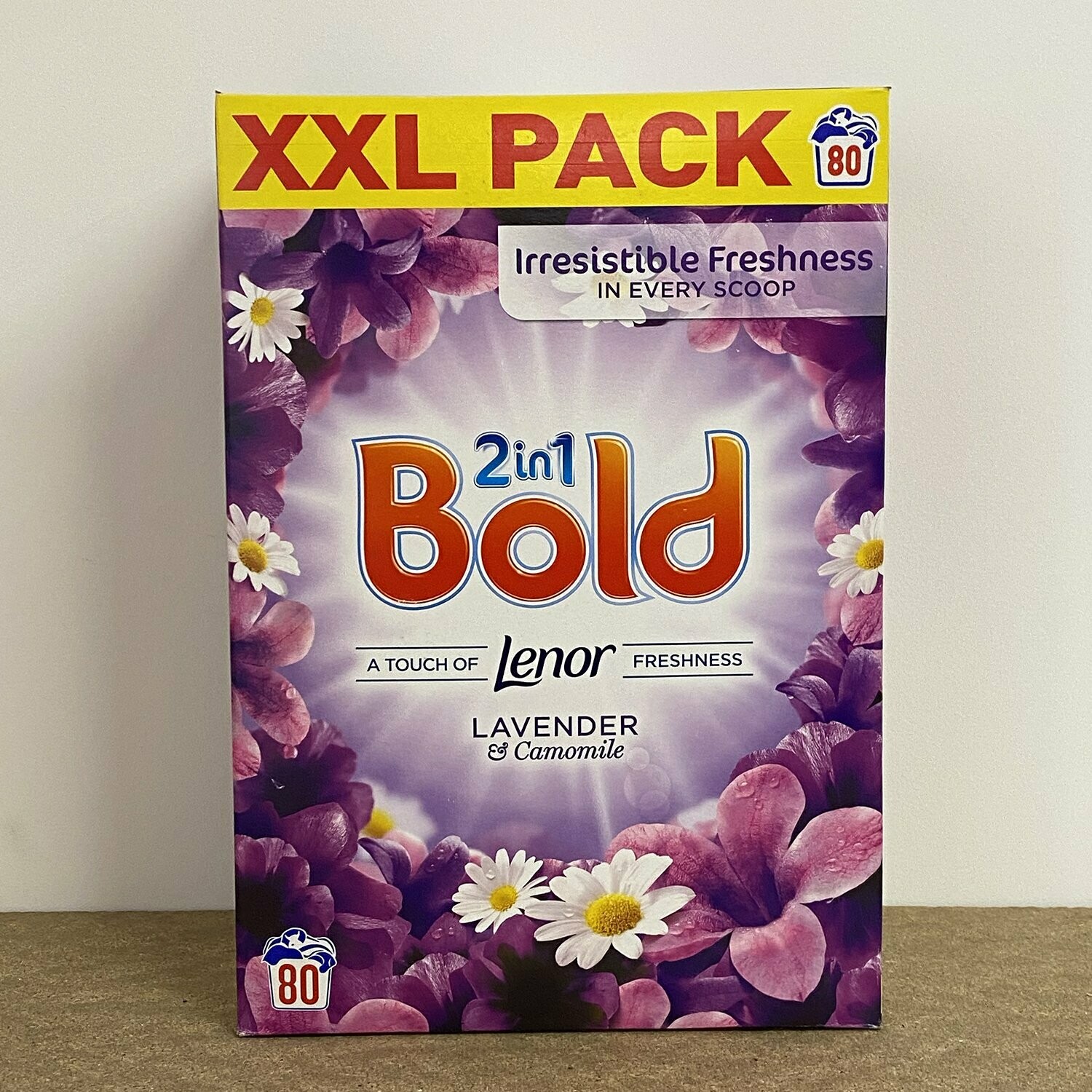 Bold 2in1 Lavender & Camomile washing powder (80 washes) with a touch