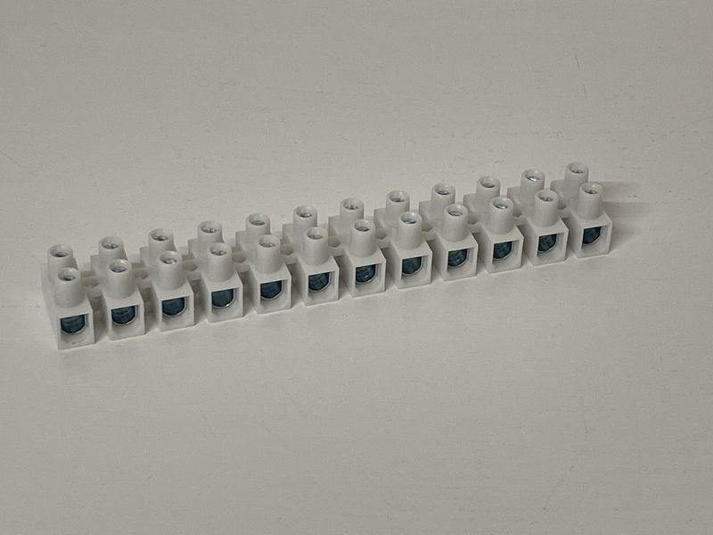Connector Strip 30amp