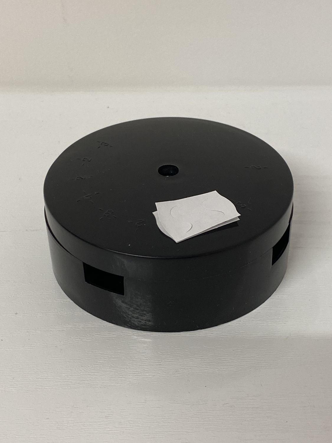 Jegs Round Junction Box 30 amp Black
