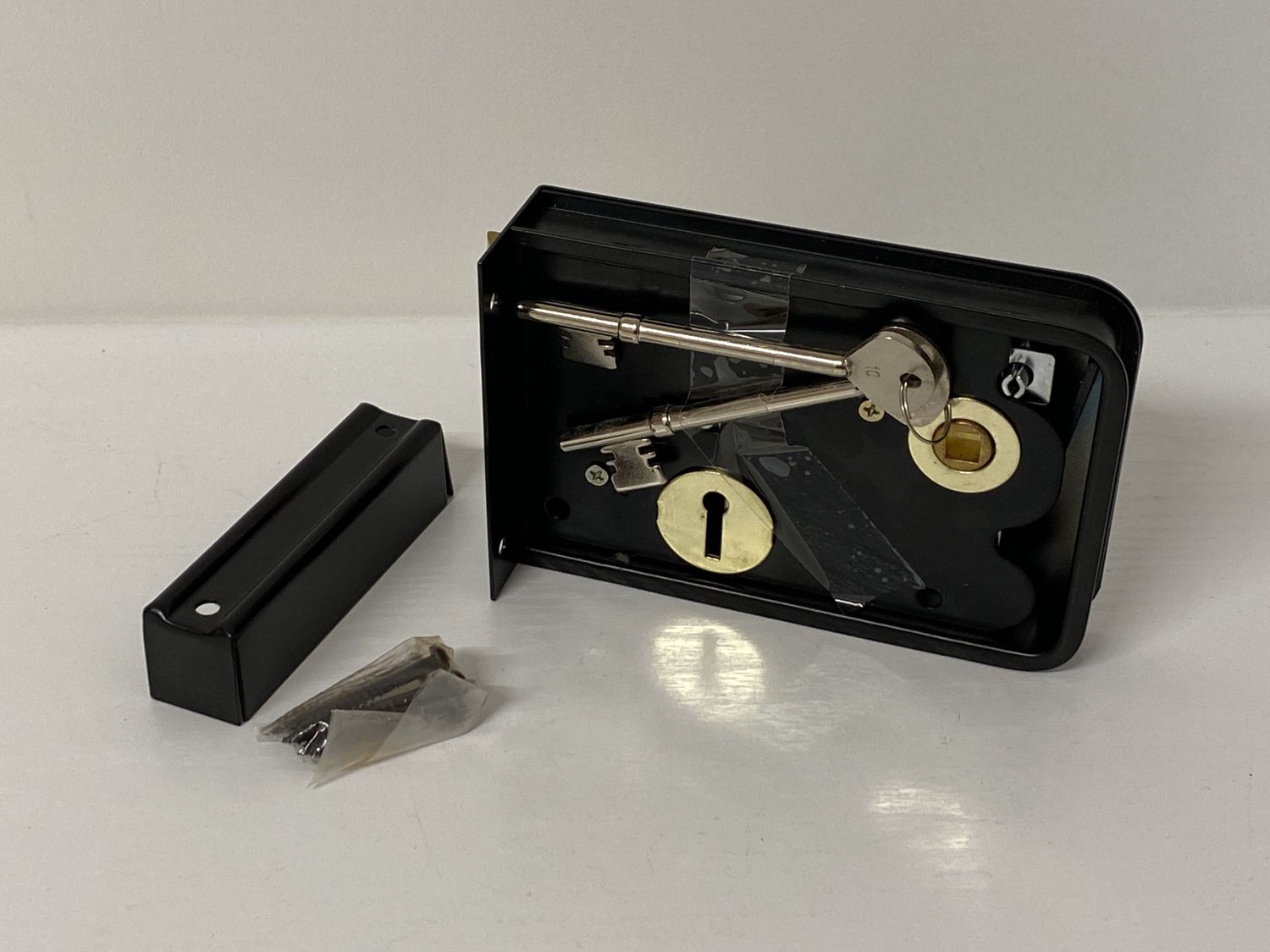 Rim Lock 6 x 4 in LH/RH