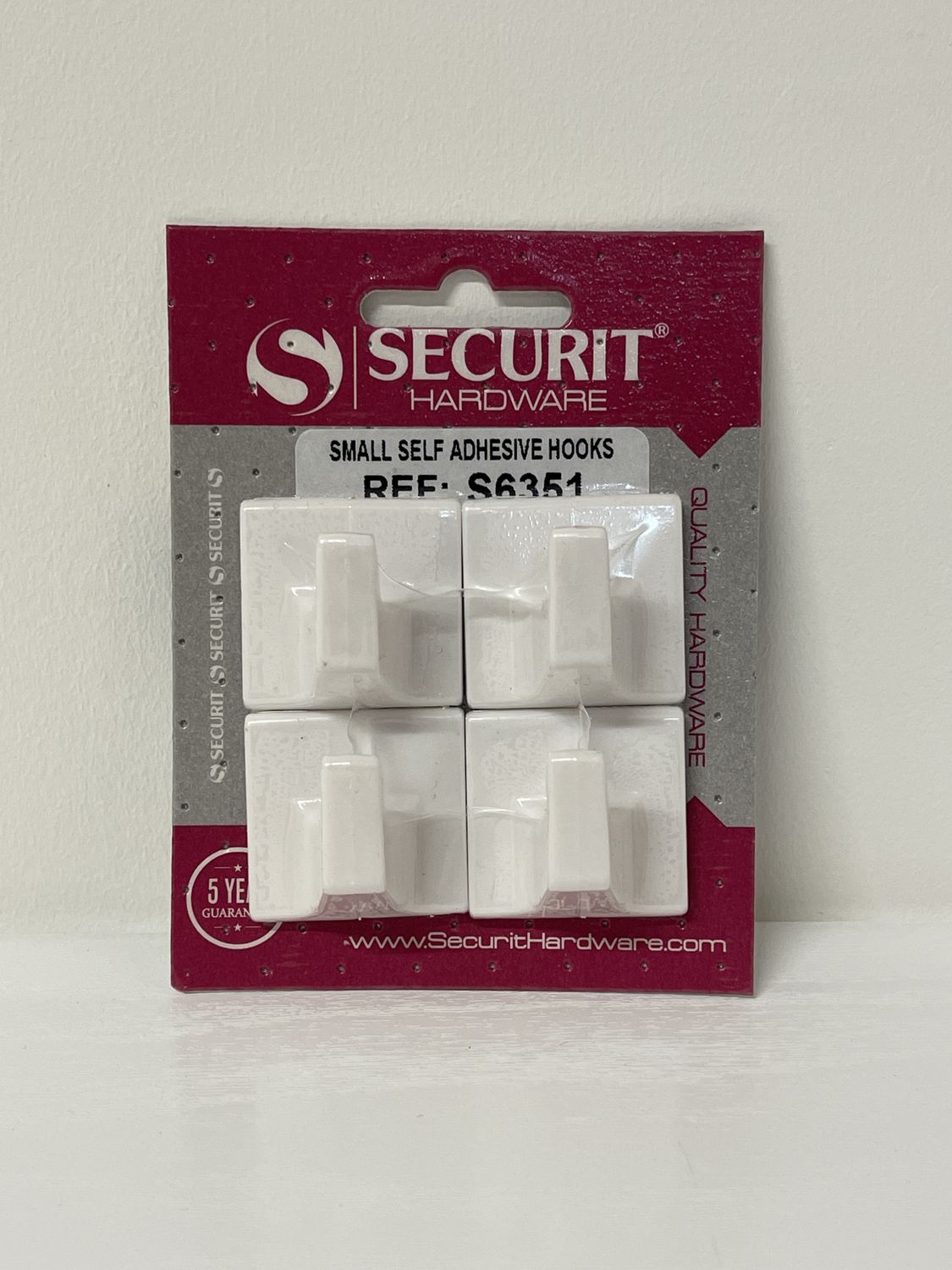 Small Self Adhesive Hook 30 x 30mm White Pk 4
