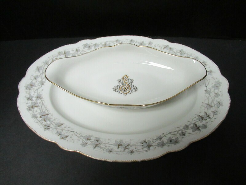 CH. Pillivugt &amp; Co. Paris Gravy Boat