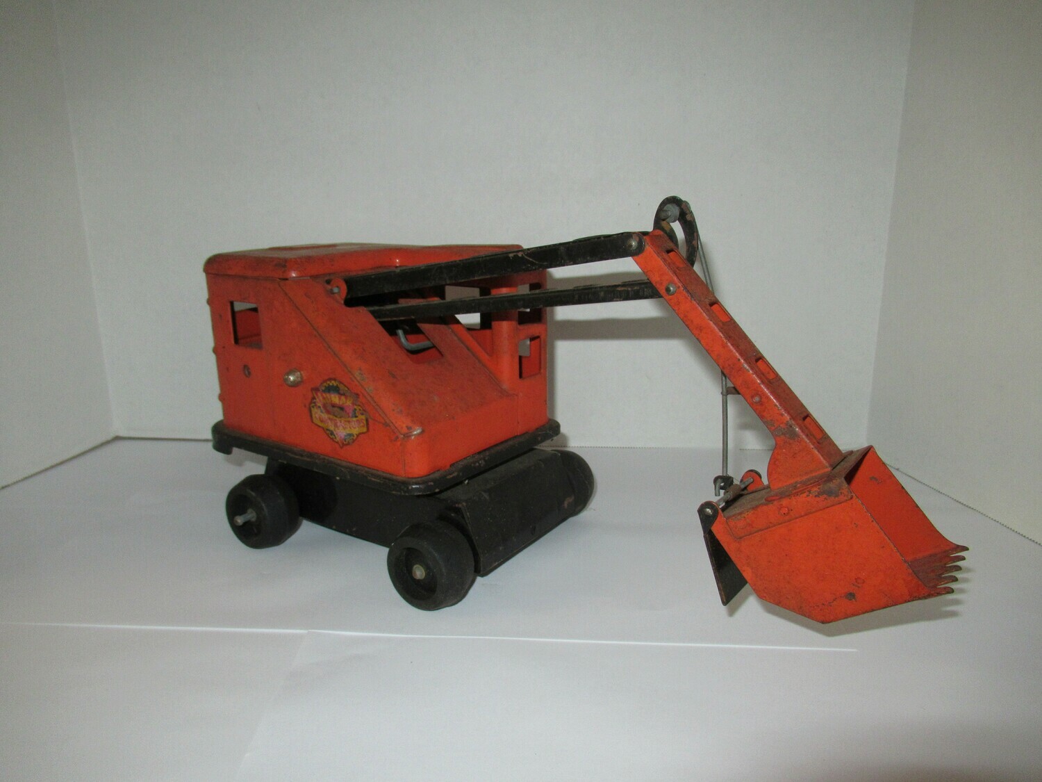 Vintage Lumar Contractors Scoop Shovel, Marx , Pressed Steel, Crane