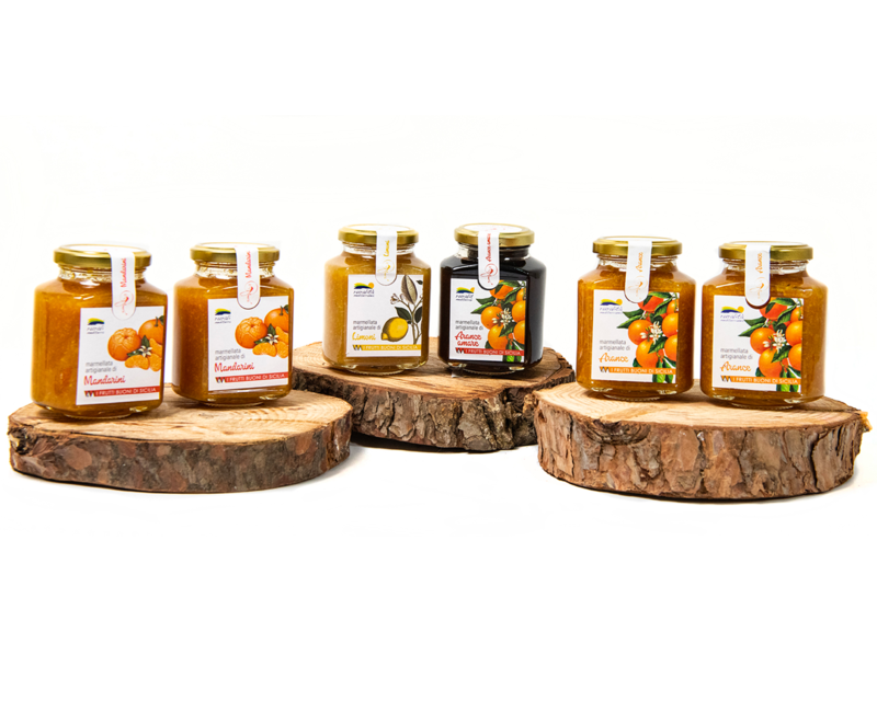 6 vasetti di marmellata  da 314 g.
