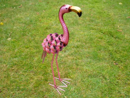 2 X Metal Outdoor Bright Coloured Pink Flamingo Garden Ornaments.