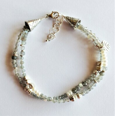 Labradorite &amp; Pearl Bracelet