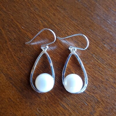 Pearl Drop in Teardrop