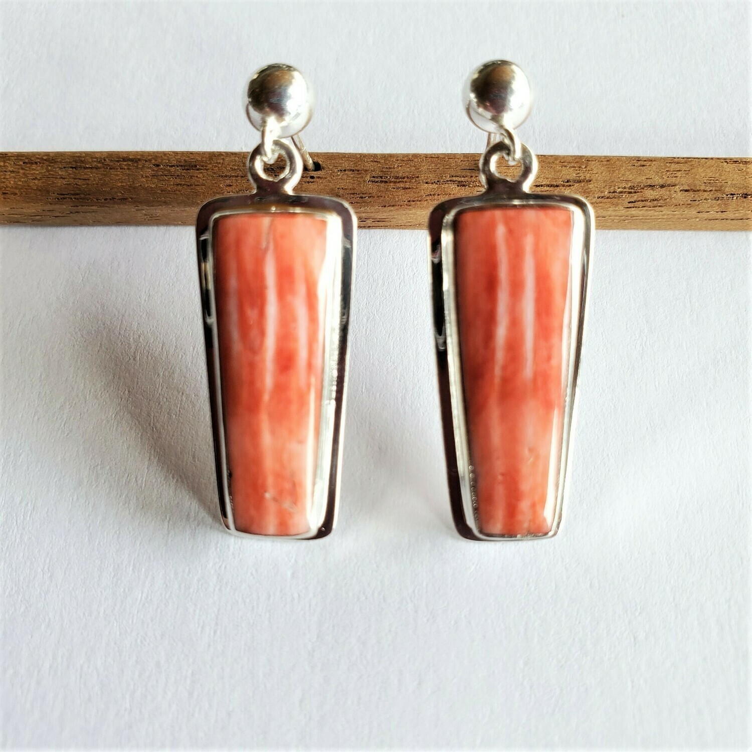 Spiny Oyster Shell Earring