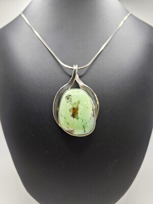 Citron Chrysoprase Necklace