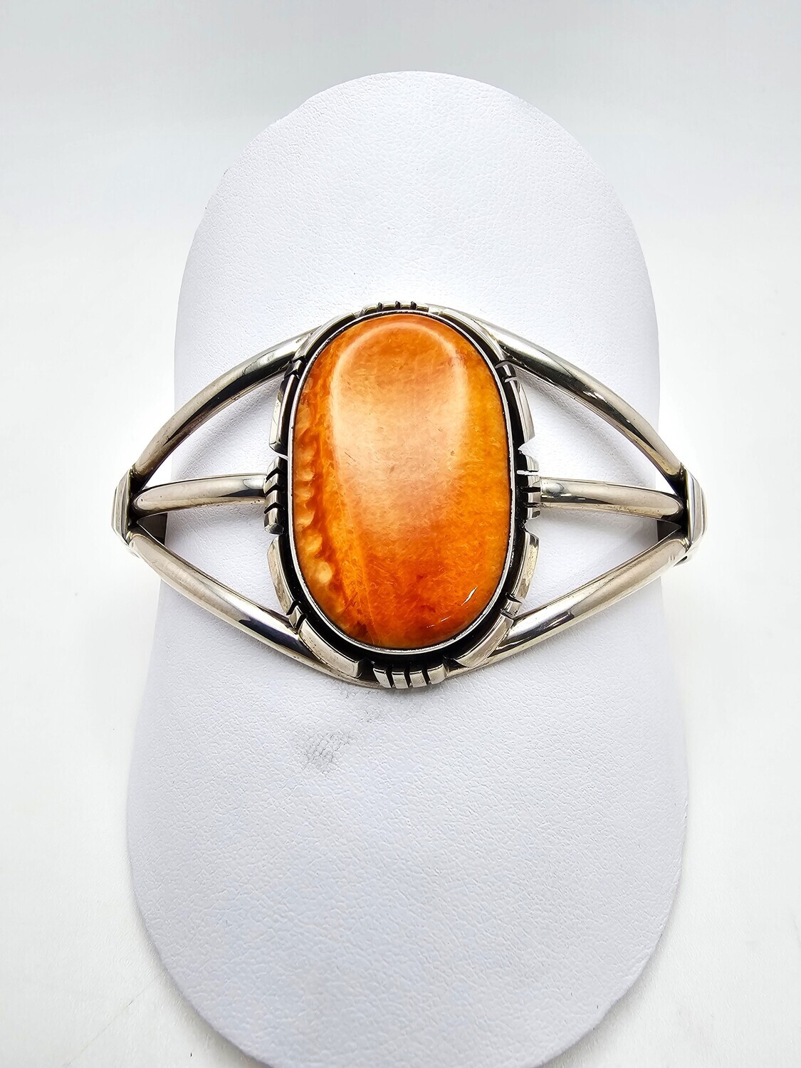 Spiny Oyster Cuff