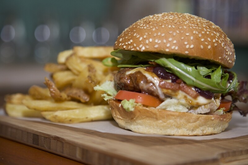 SMOKED MOZZARELLA BURGER Special SMOKED MOZZARELLA BURGER Special