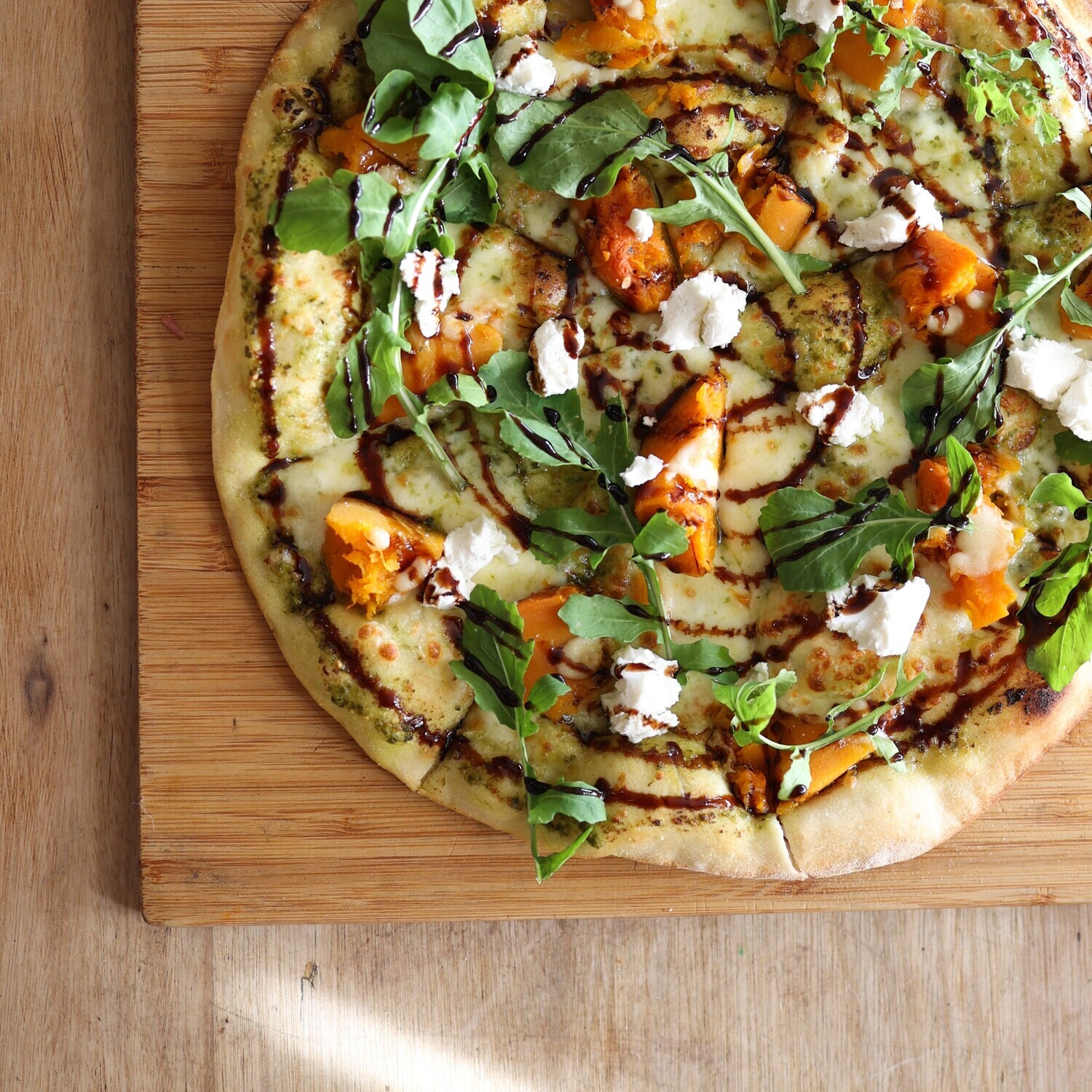 Butternut Pizza (V)(N)
