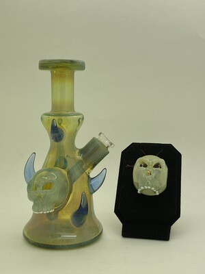 Curse Glass Skull Rig CFL w/ matched pendant