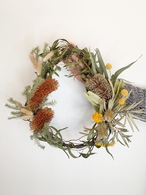 Banksia Wreath