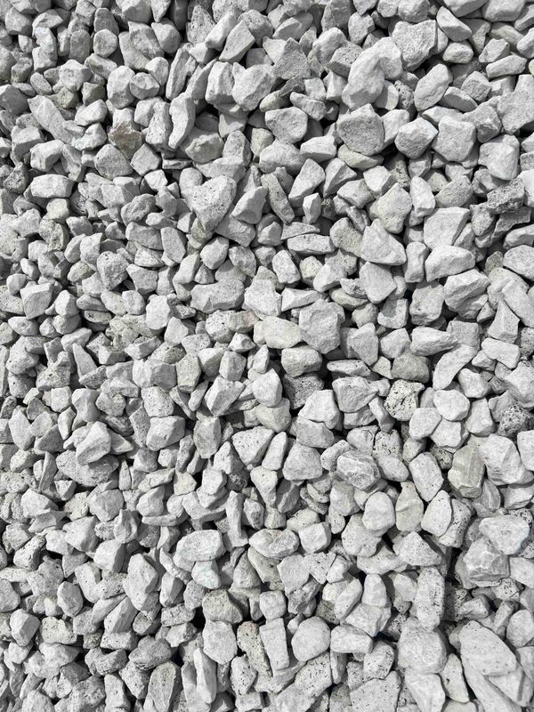 Limestone Chips - 3/4"
