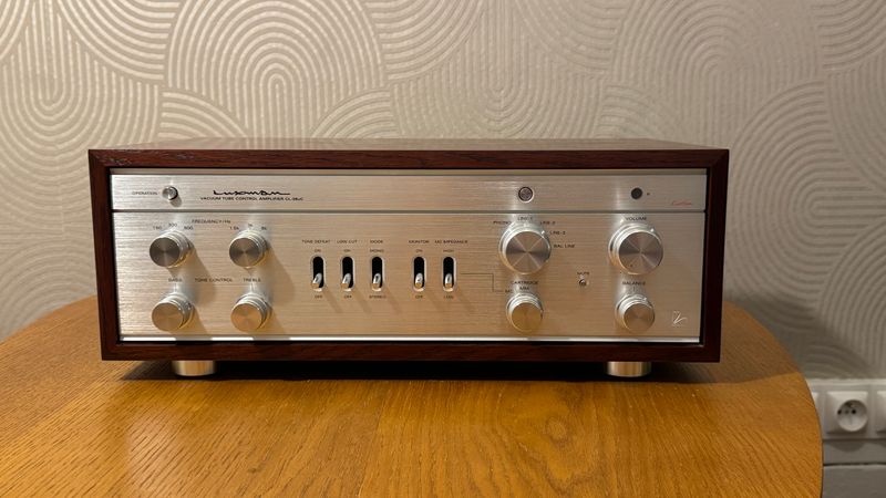 Préamplificateur LUXMAN CL38 UC