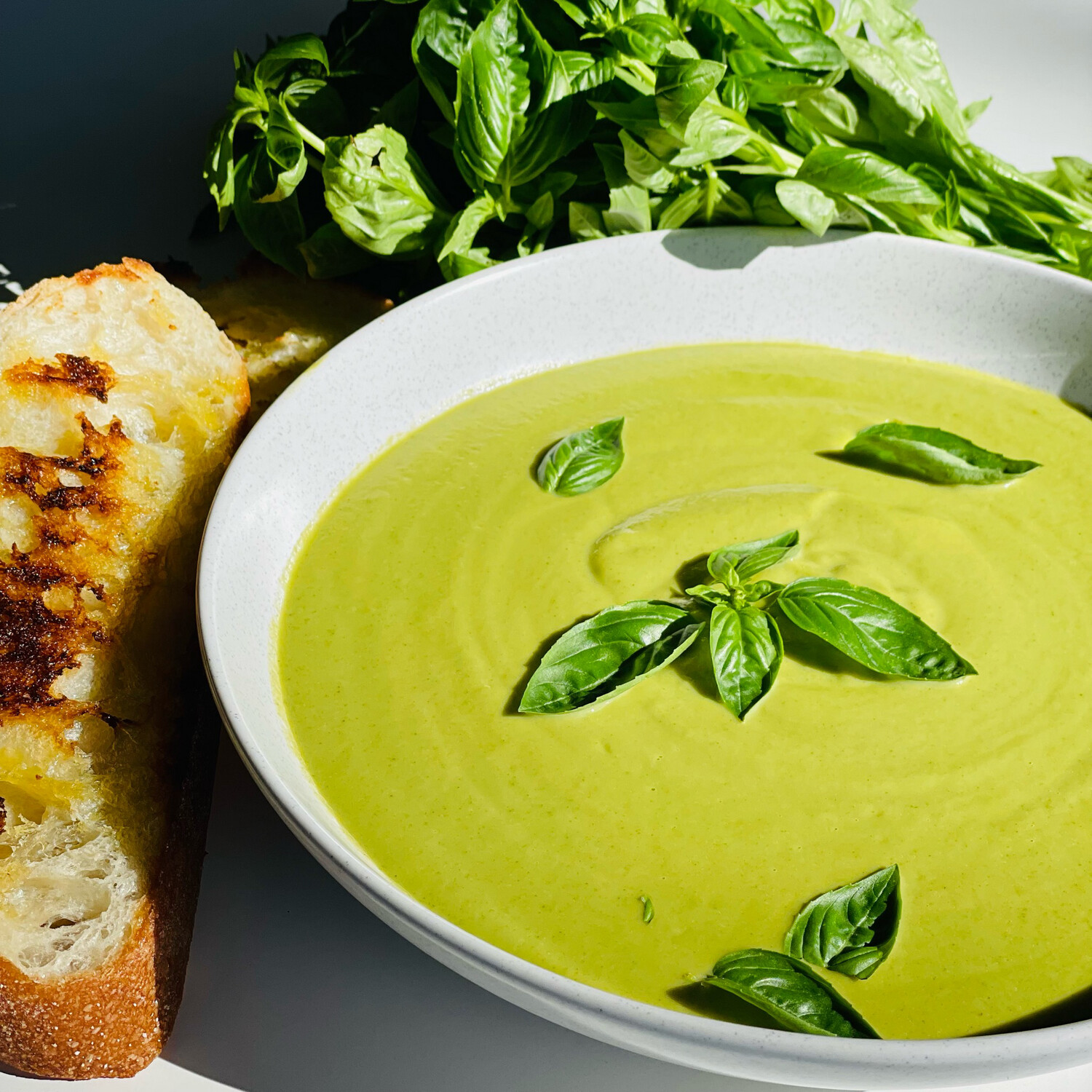 Green Goddess Soup, Zucchini, Broccoli, Basil & Garlic (Serves 2)