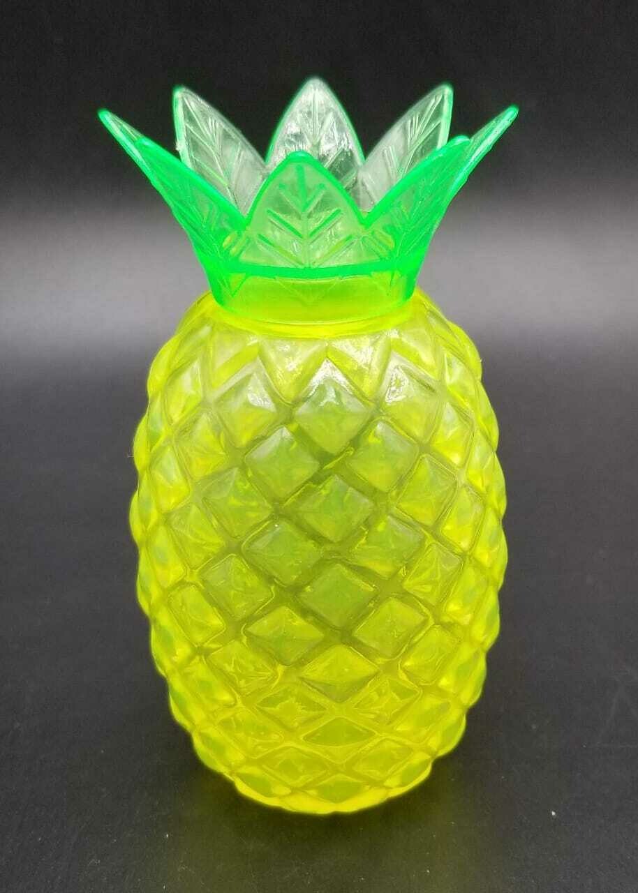 Piña Cajita Plástica(Und)