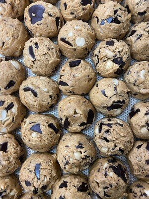 Dark Chocolate Macadamia Cookies