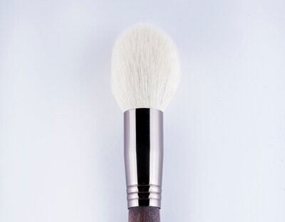 Brocha BYX1702 - Brocha Kabuki en Punta - Marifer Cosmetics​