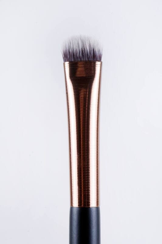 Brocha BYX1803 -  Brocha De Ojos Para Sombras - Marifer Cosmetics​
