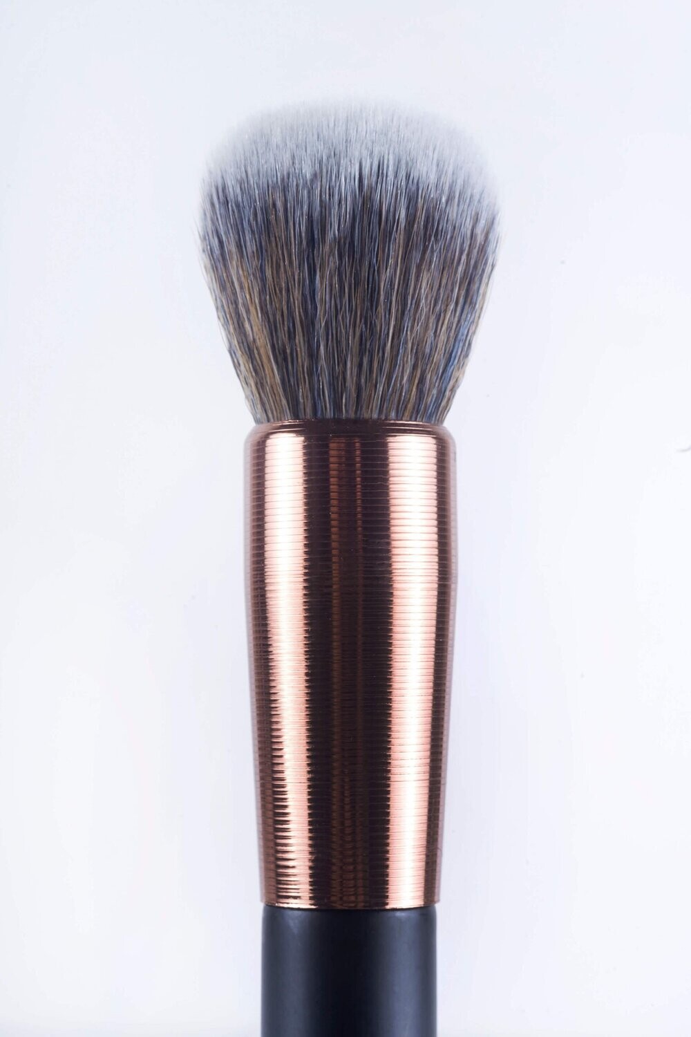 Brocha BYX1818 -  Brocha Especial para aplicar - Marifer Cosmetics​.