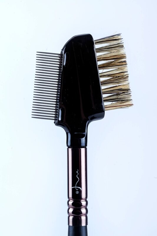 BYX1245 - Cepillo De Ceja -  Marifer Cosmetics​