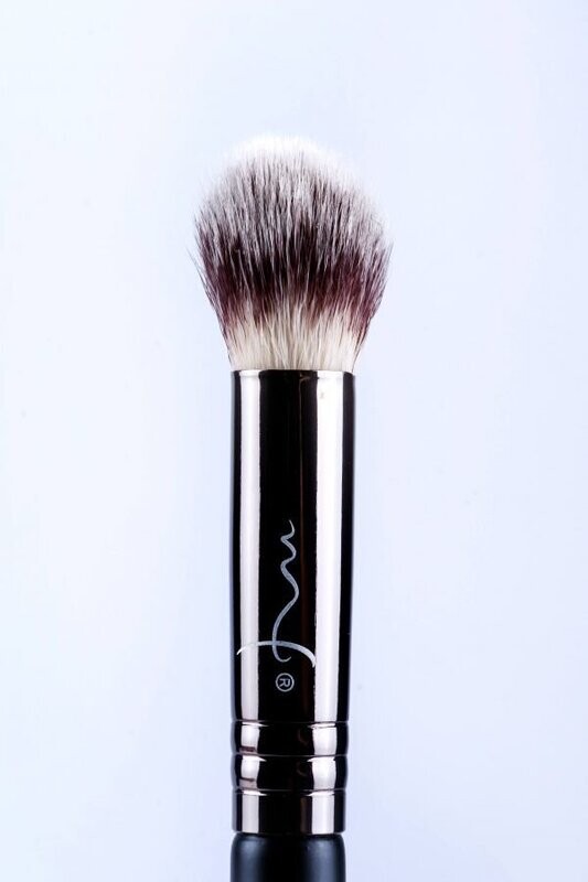 Brocha Abanico BYX1225 -  Brocha Punteada De Precisión - MF Cosmetics