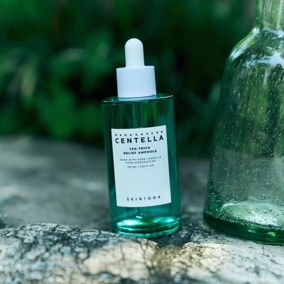 Suero Antiacné   Madagascar Centella Tea-Trica Relief Ampoule 100 ml. - SKIN1004