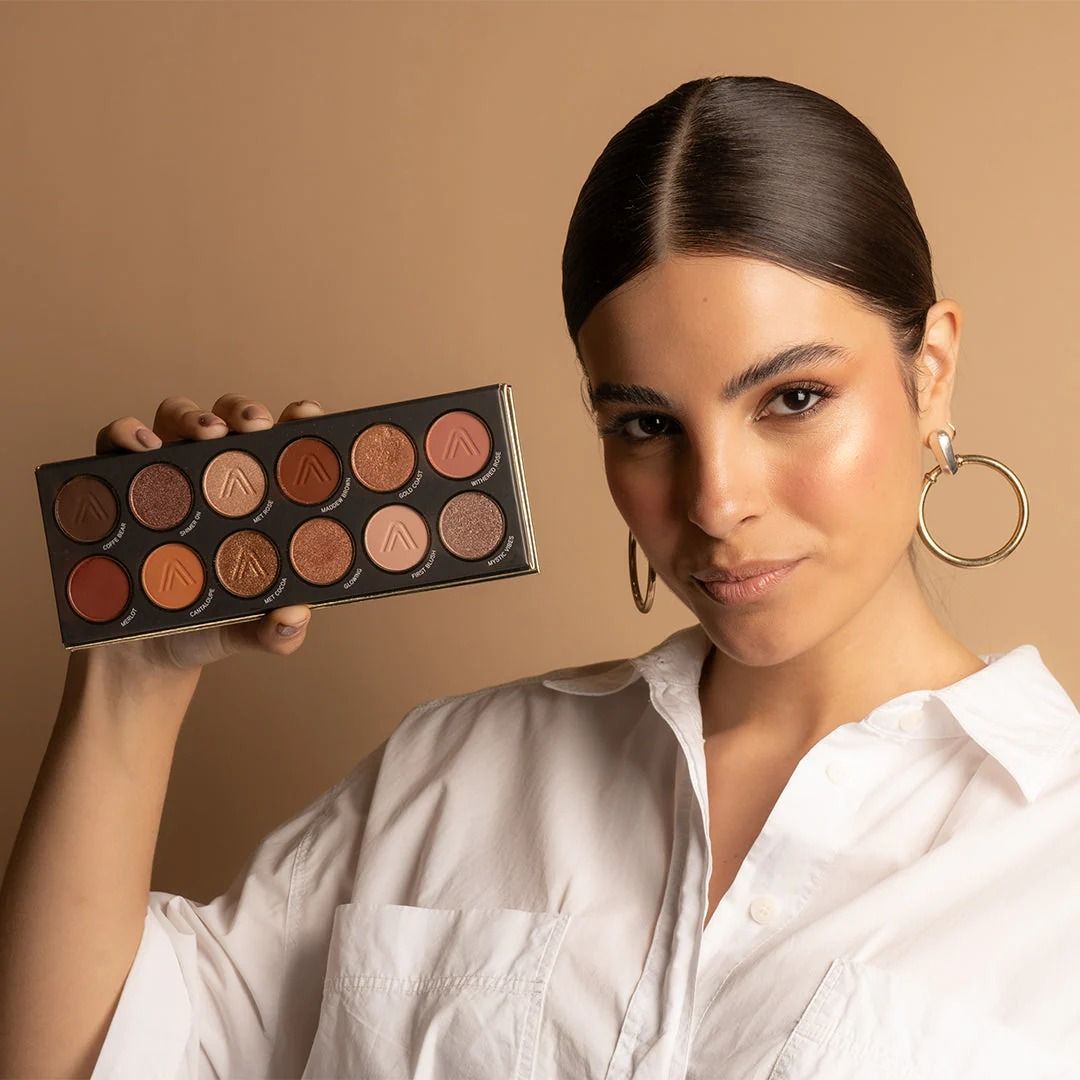 PALETA DE 12 SOMBRAS 1ST SCENE ATENEA PALETA DE 12 SOMBRAS 1ST SCENE ATENEA